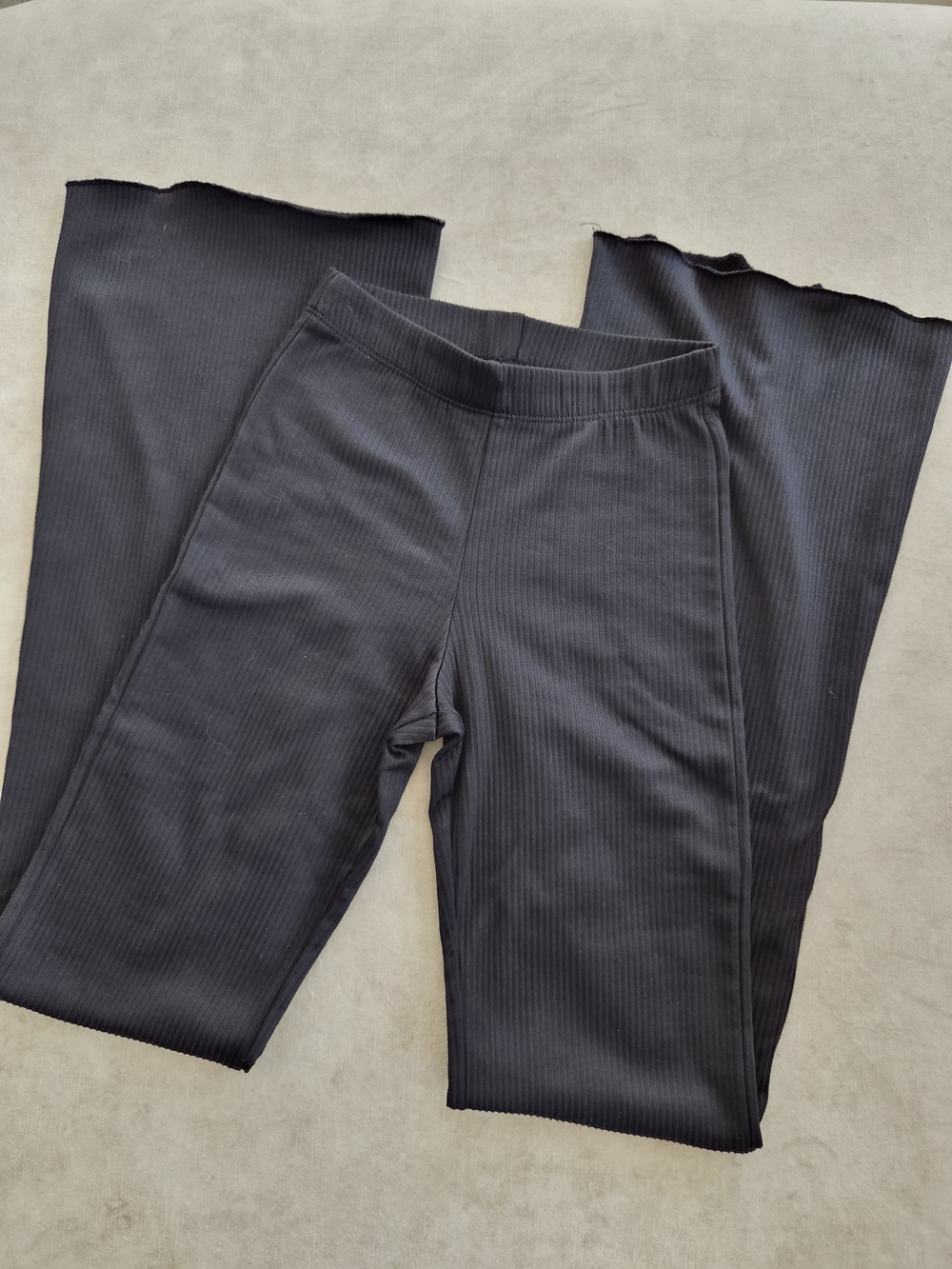 H&M DIVIDED Black Ribbed High-Waisted Flare Leggings XXS